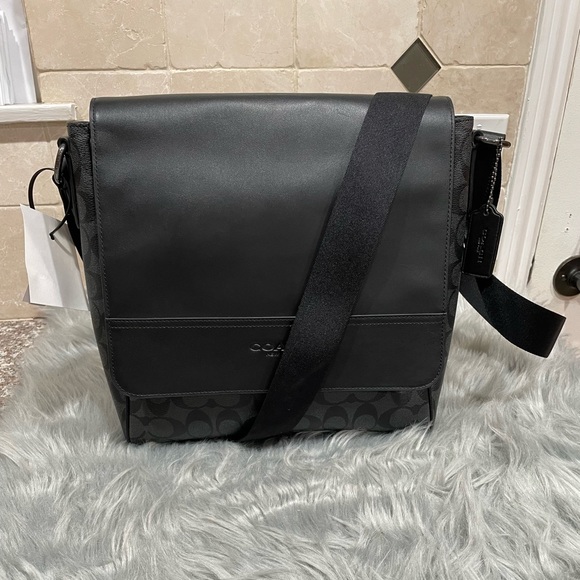 Coach Houston Messenger Flap Crossbody New Authentic - Picture 1 of 10
